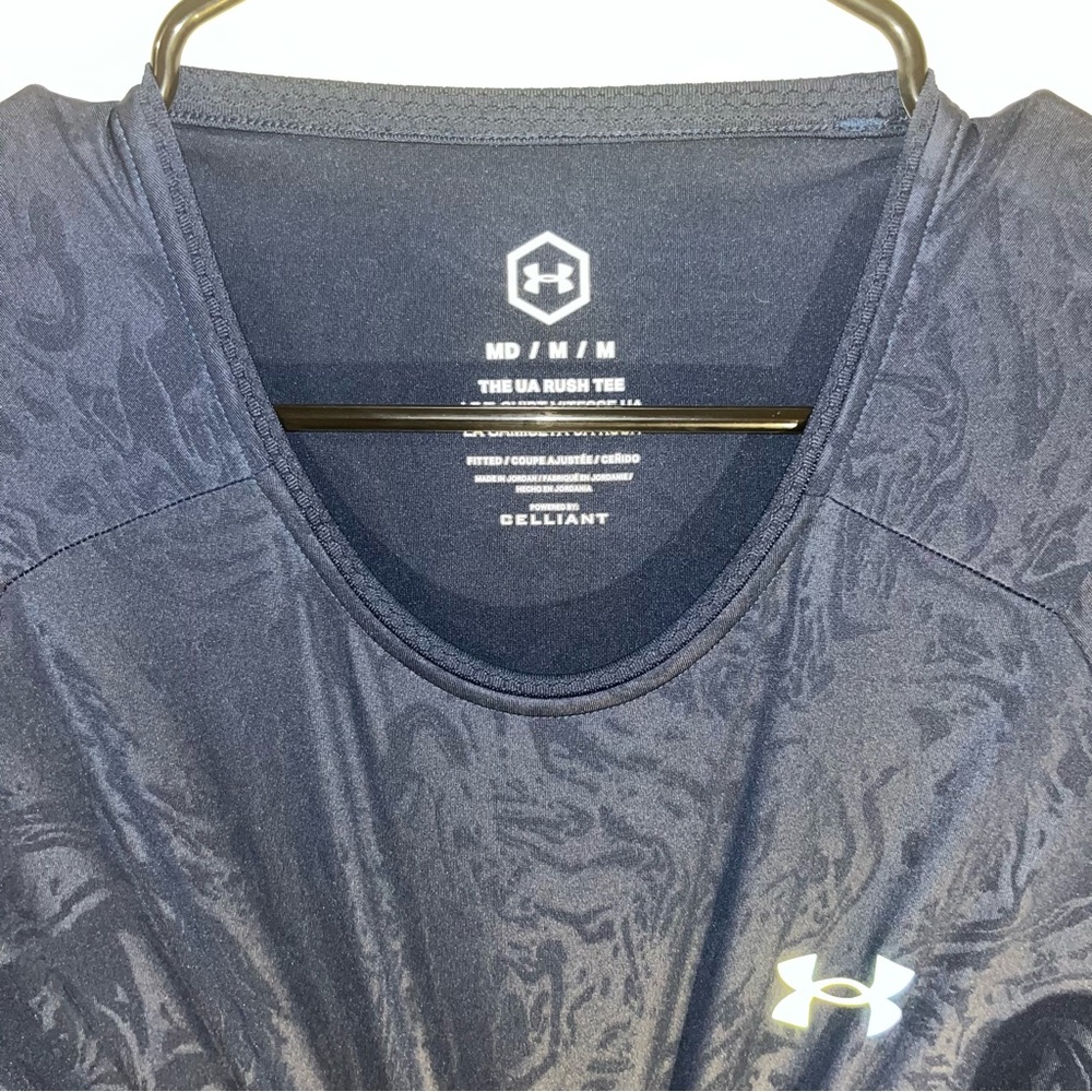 Under Armour Size MD Printed Rush SS Tee - Picture 3 of 6